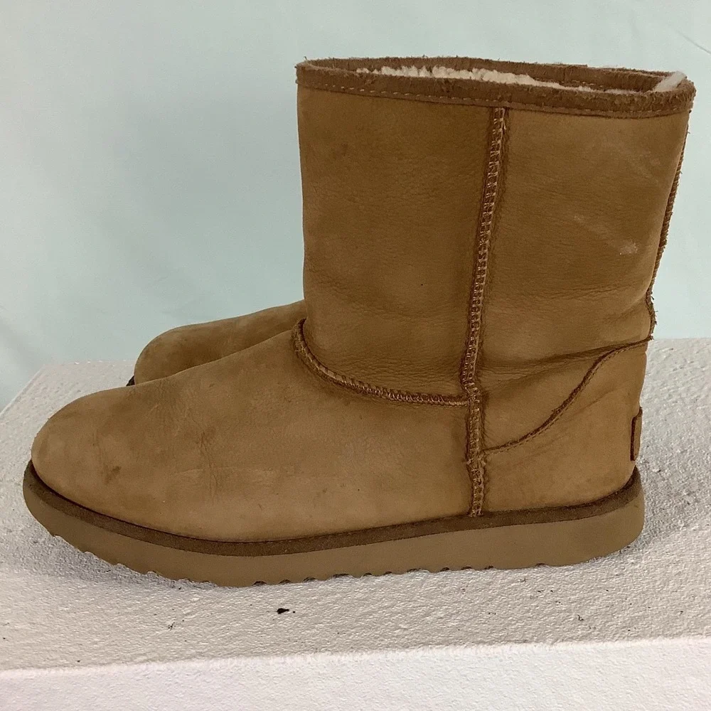UGG Classic Short II Boots Chestnut Suede Shearling 1019646 Womens 6